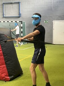 Dodge Bow avec des amis, tambuilding avec Touché Experience